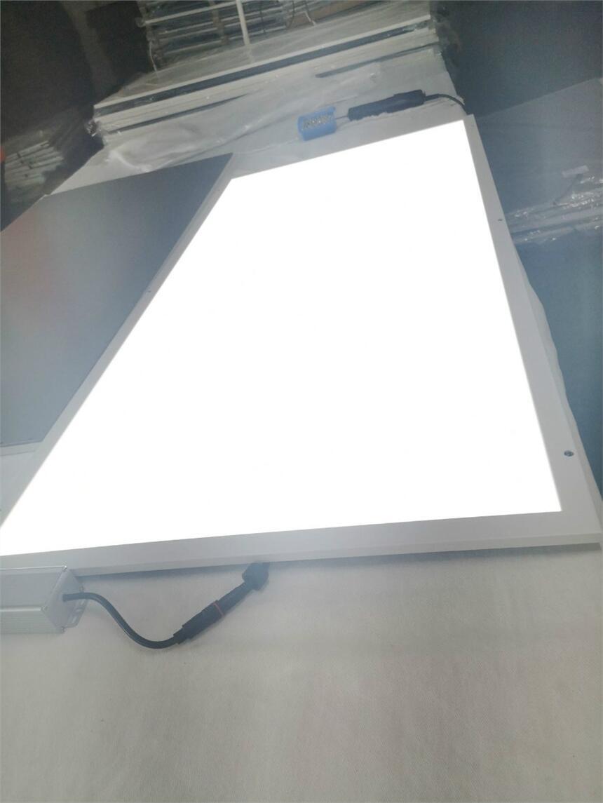 led防水平板燈廠家那家好？24W防水平板燈 led防水平板燈