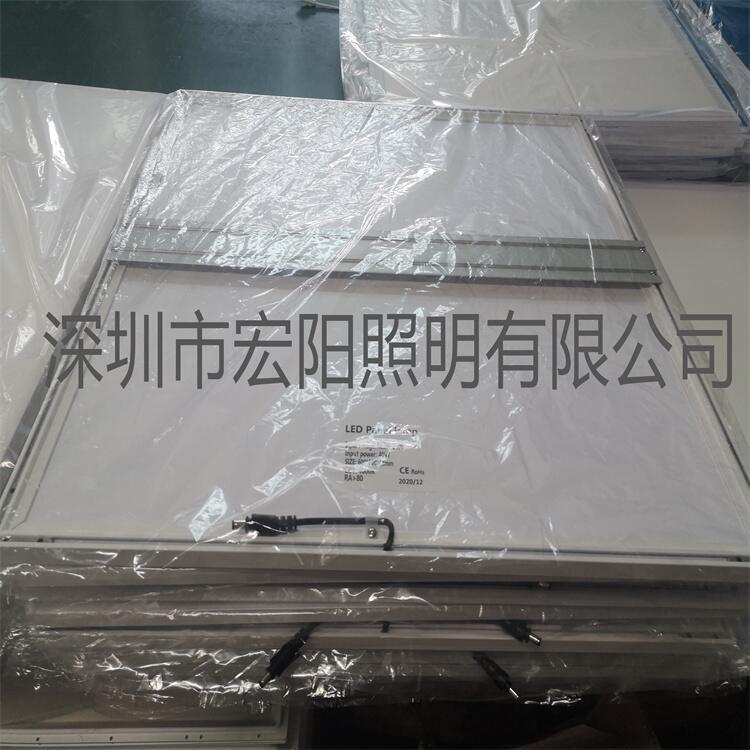 無邊框面板燈多少錢？深圳平板燈廠家直銷48W無邊框面板燈
