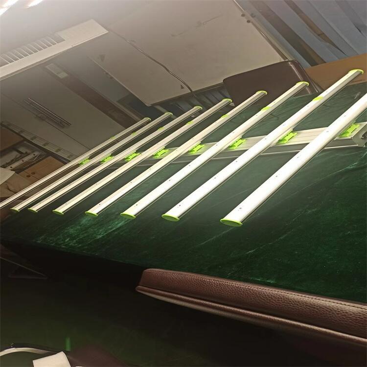 深圳植物照明公司 宏陽(yáng)植物燈批發(fā) 八爪魚(yú)植物燈廠家